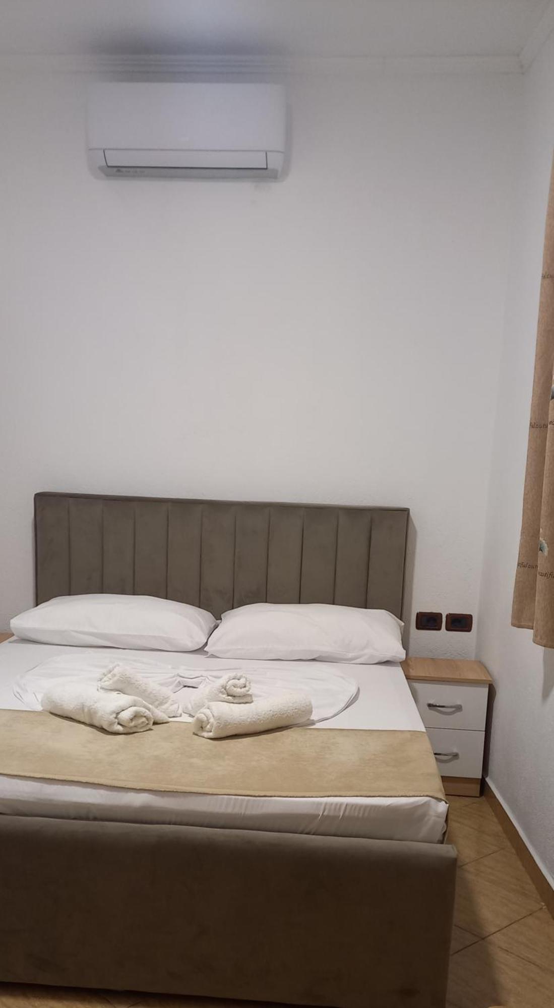 Hotel Eno Përmet Exteriör bild