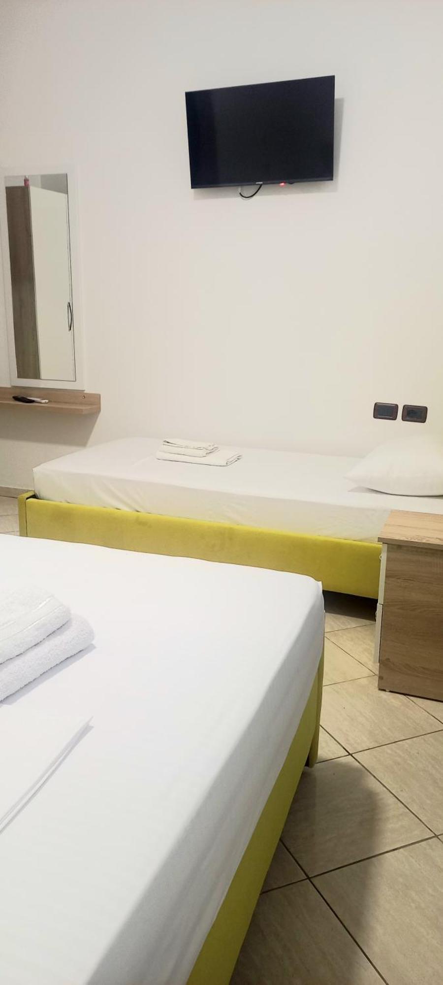 Hotel Eno Përmet Exteriör bild