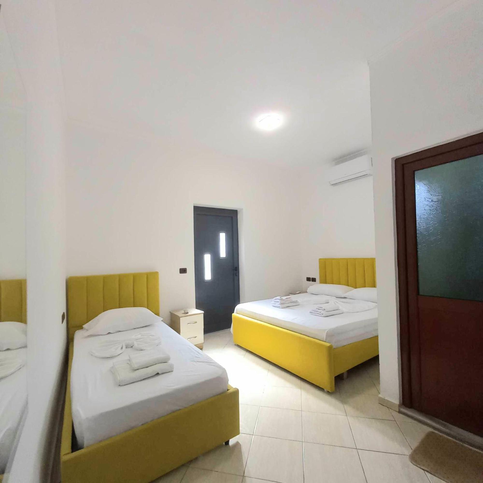 Hotel Eno Përmet Exteriör bild