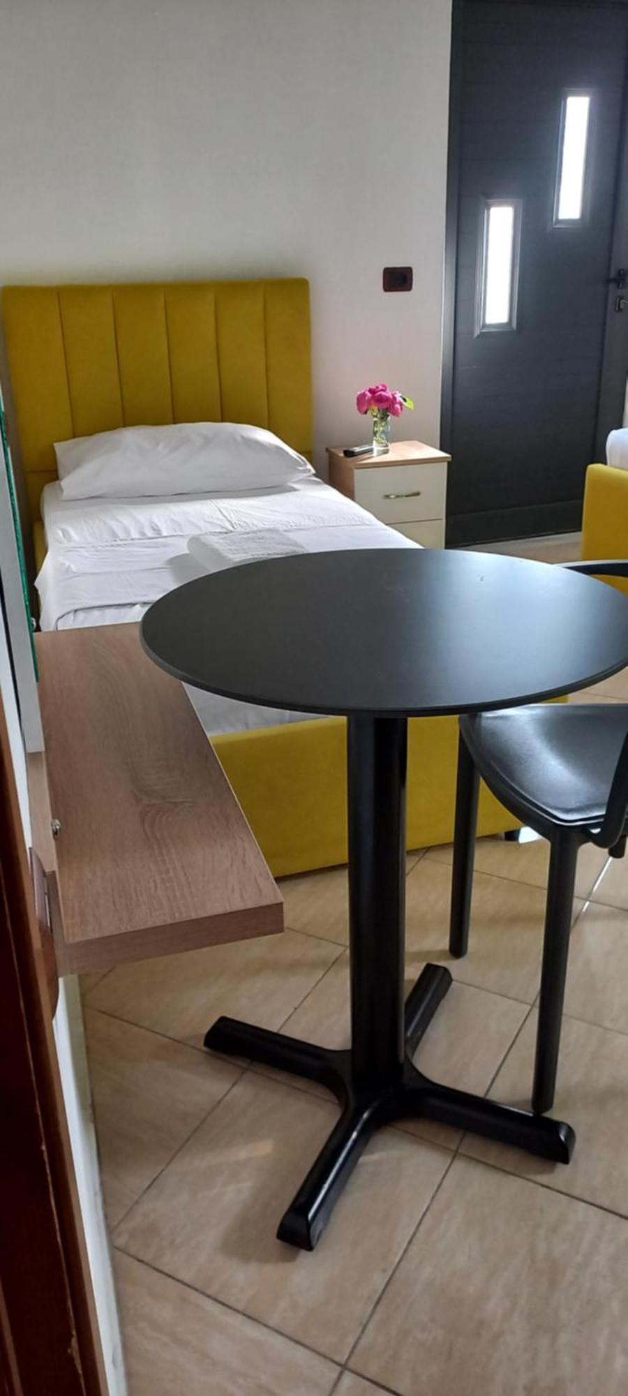 Hotel Eno Përmet Exteriör bild