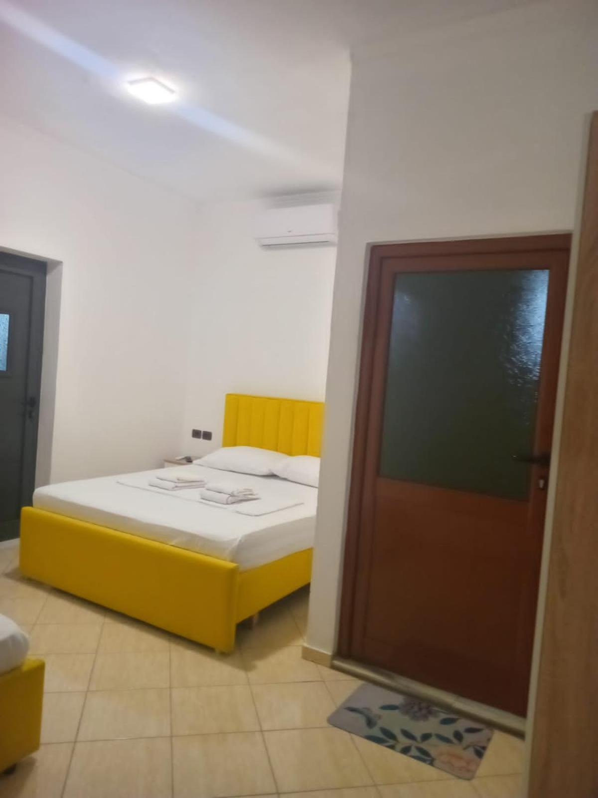 Hotel Eno Përmet Exteriör bild